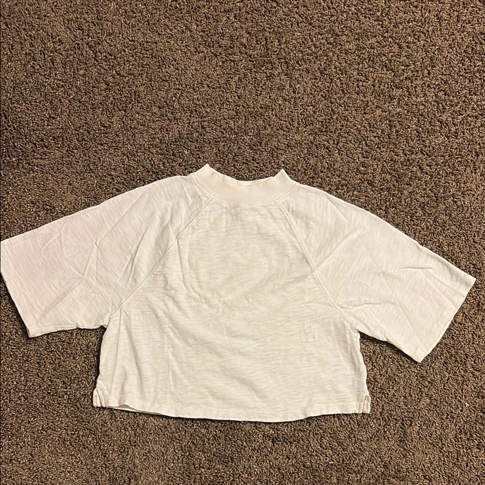 Universal Thread White T-Shirt